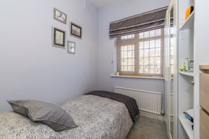 Bed- click for photo gallery